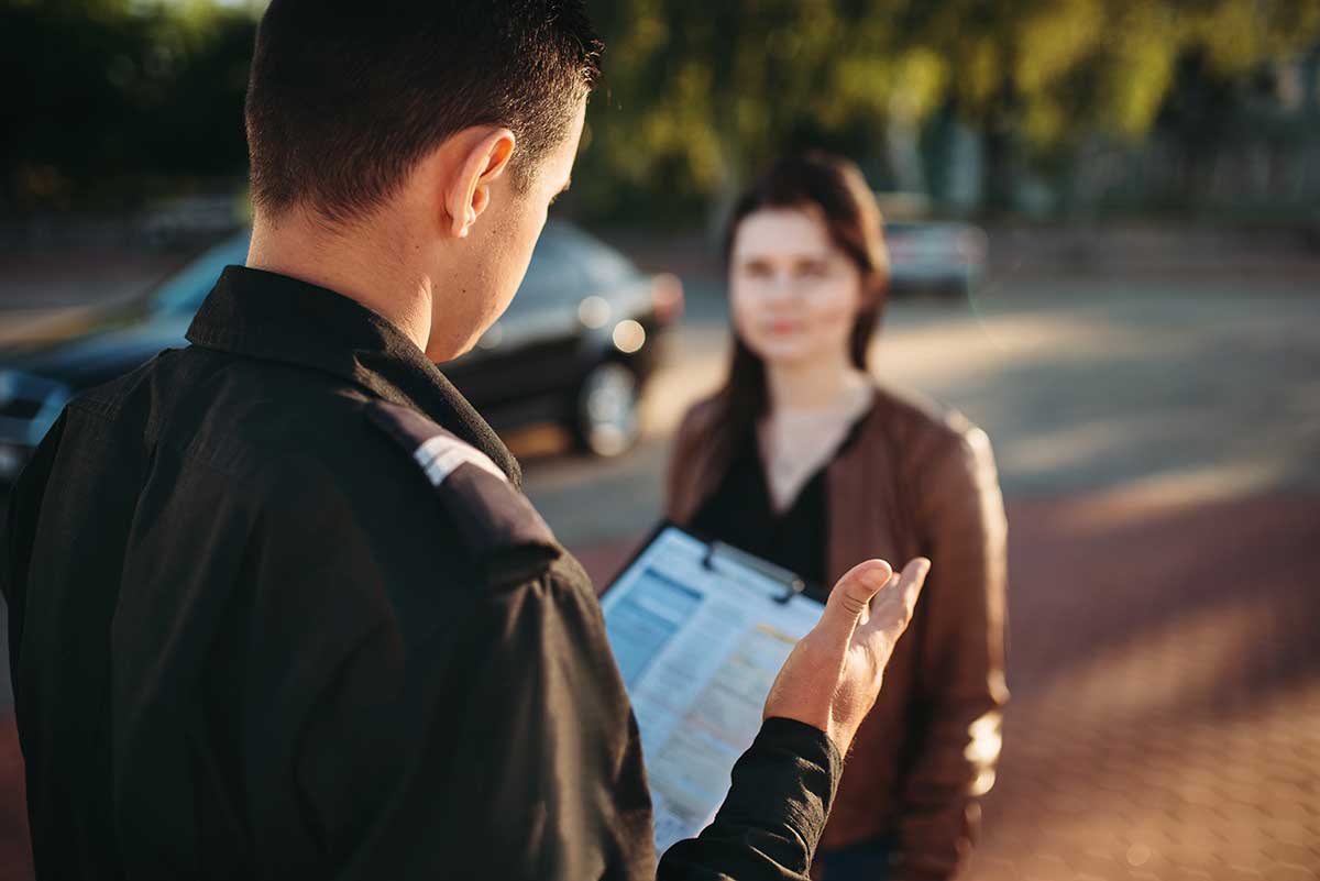 infracciones trafico llevarte carcel policia coche Infracciones de tráfico delitos que te pueden llevar a la cárcel, multas