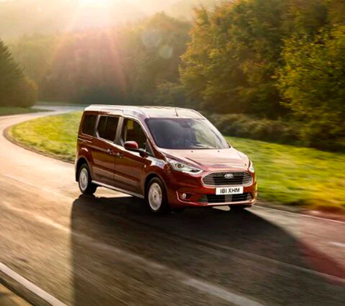ford tourneo connect active Renting Ford Tourneo Connect Active 2021 exterior