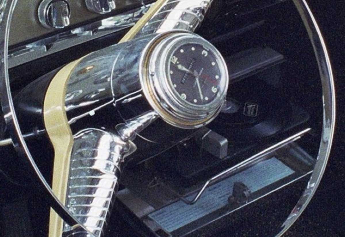 Inventos que parecen madernos pero no lo son, fonógrafo automóvil