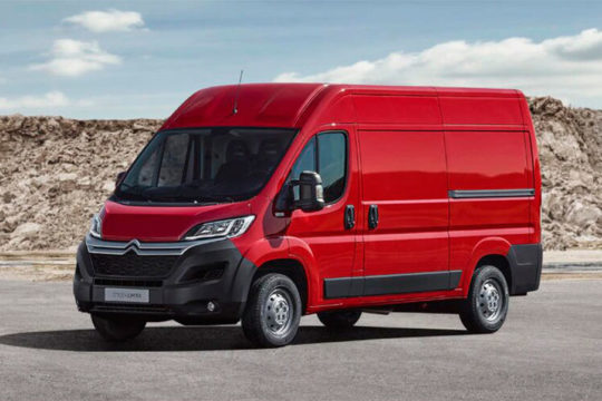 Renting Citroën Jumper exterior