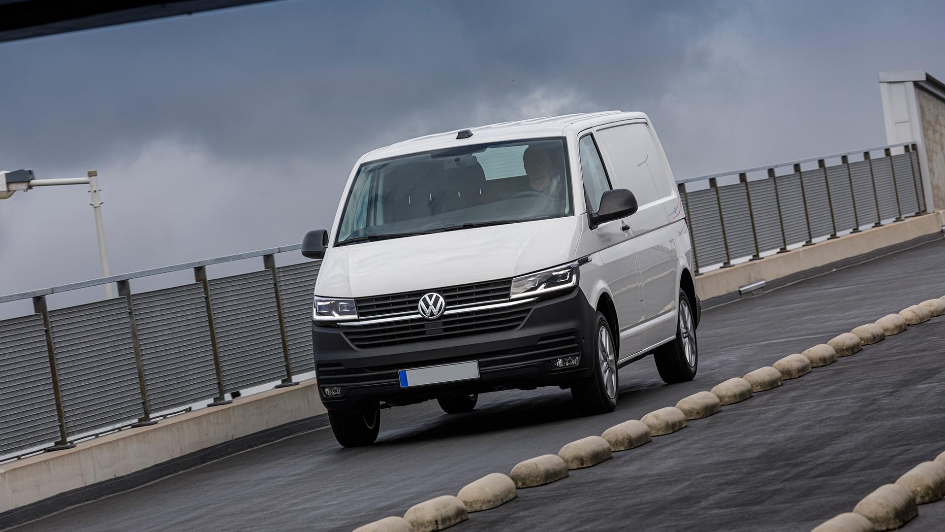 Renting Volkswagen Transporter Furgoneta Industrial