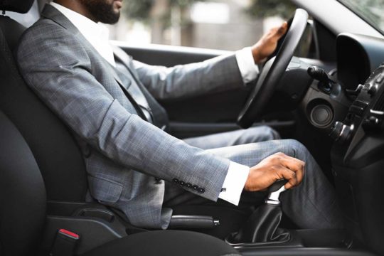 ¿Cómo cambiar correctamente de marcha en el coche??