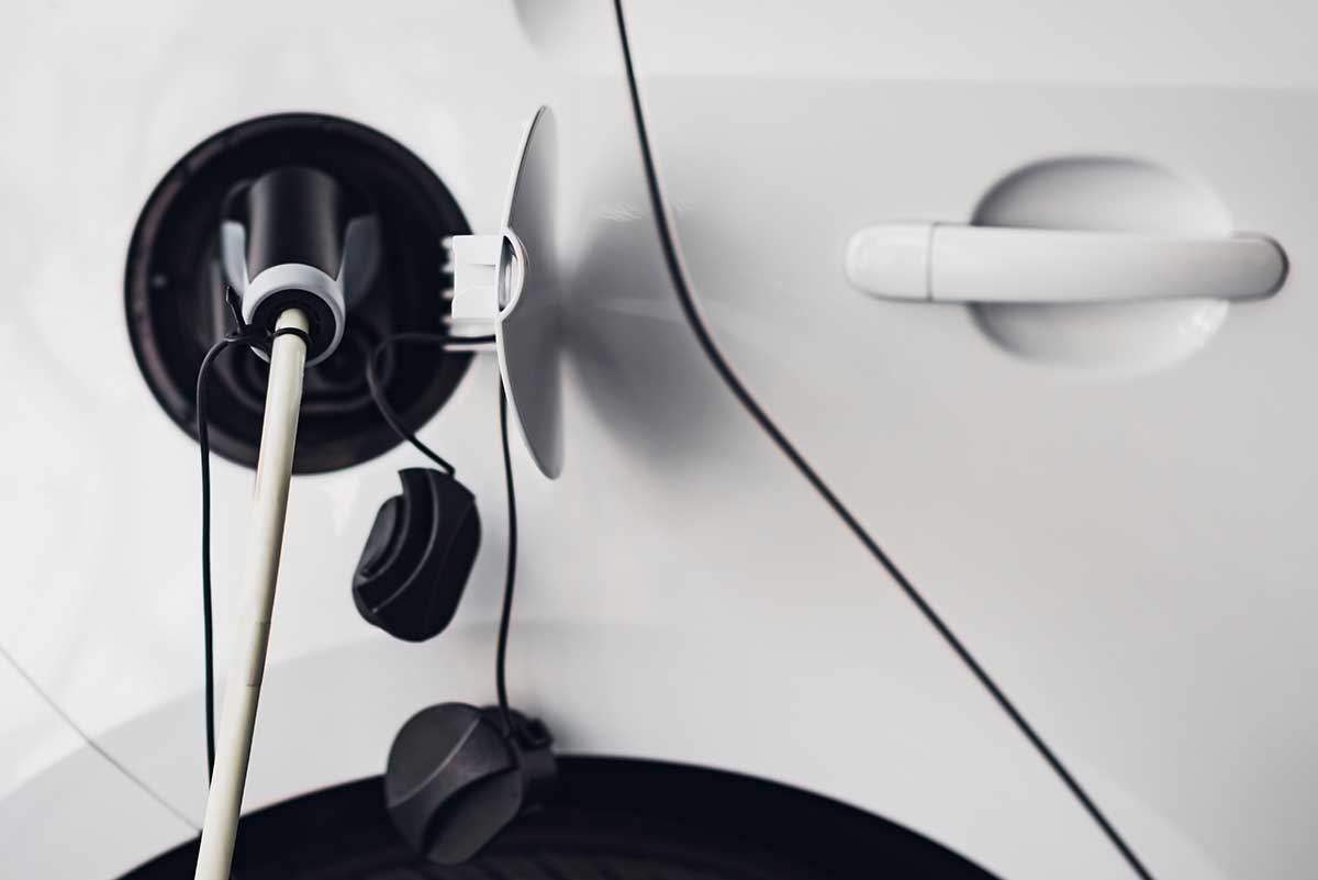 cuesta coste cargar coche electrico electrolinera ¿Sabes cuánto cuesta cargar un coche eléctrico? Te lo contamos en Renting Finders