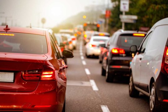 El parque automovilístico de España es el más viejo de Europa. Descubre el renting.