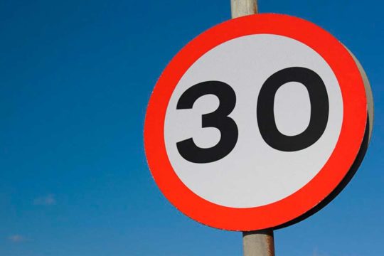 Cambios de la DGT en la velocidad máxima permitida