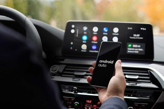 ¿No tienes Android Auto en tu coche? Te traemos la solución
