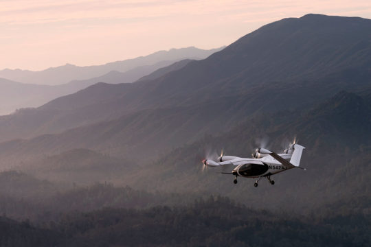 Conoce el Joby Aviator, el nuevo taxi volador de 2024