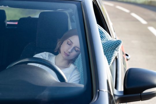 dormir en el coche
