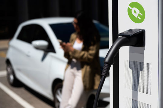 Carga bidireccional del coche eléctrico