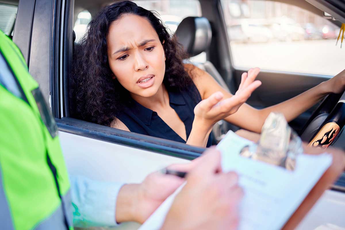 motivos quitar todos puntos carnet conducir coche multa Razones por las que te pueden quitar todos los puntos del carnet de conducir