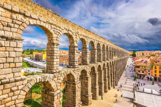 Ruta en coche a Segovia, a una hora de Madrid