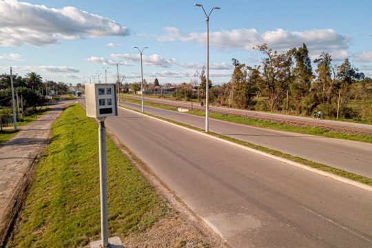 Así son los nuevos radares en cascada de la DGT