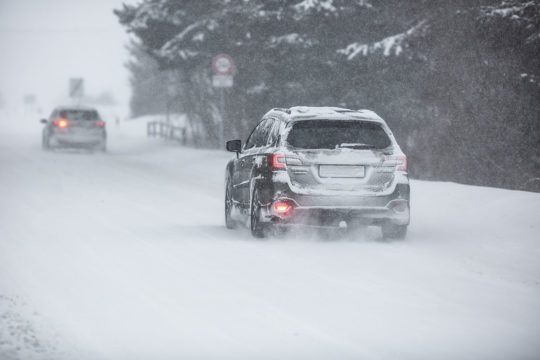 Por qué no conducir con neumáticos de invierno durante todo el año