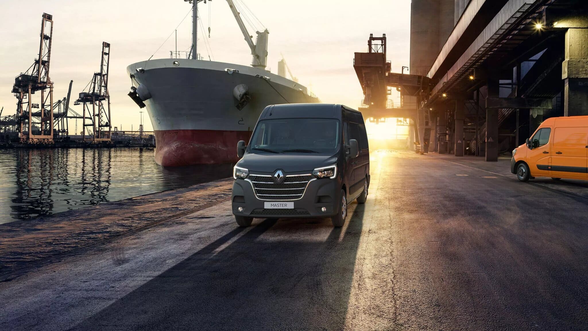Renting Renault Master Furgón L2H2 Furgoneta Industrial Renting Finders