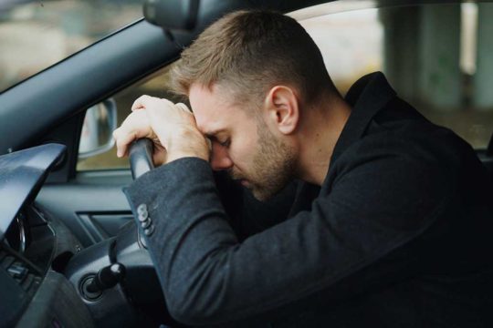 Descubre las nuevas sanciones de la DGT por conducir cansado