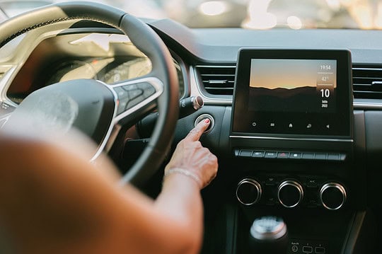 ¿Es malo llevar el coche en modo Eco?