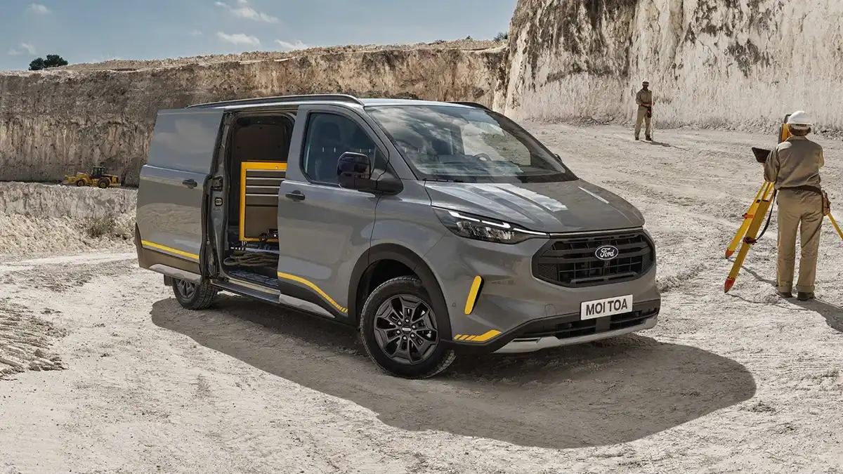 Renting Ford Transit Las 4 mejores furgonetas de renting para autónomos con etiqueta CERO Sin Entrada Renting Ford Transit Las 4 mejores furgonetas de renting para autónomos con etiqueta CERO Sin Entrada