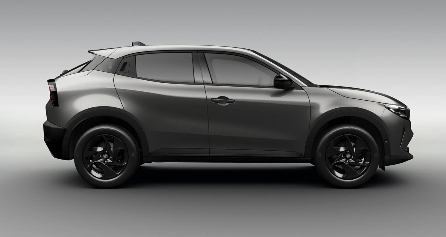 Renting Alfa Romeo Junior Ibrida Argento Arese SUV Automático Híbrido Etiqueta ECO