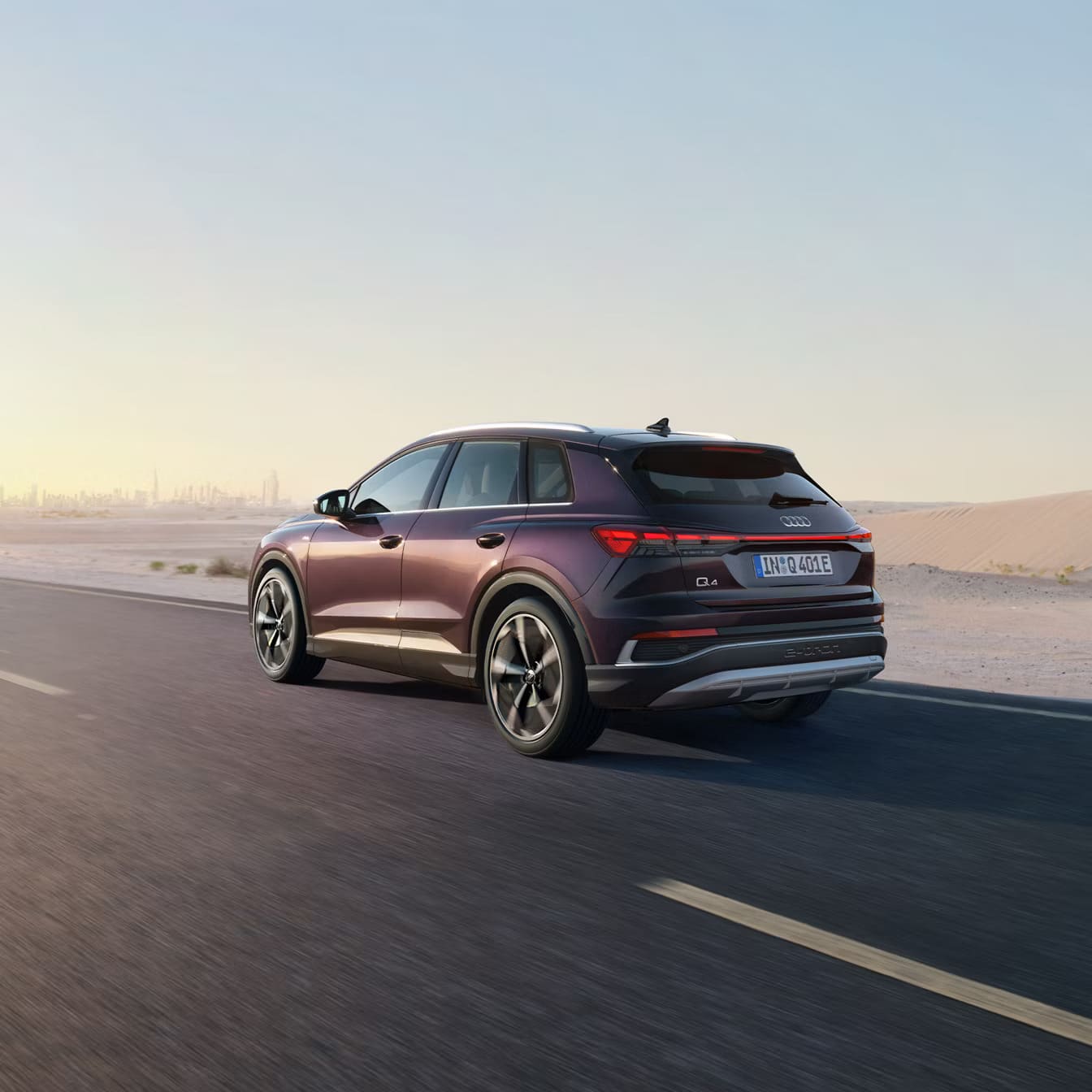 Renting Audi Q4 E-Tron SUV Eléctrico Automático Etiqueta 0 Renting Finders