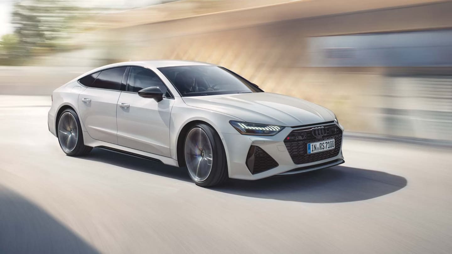 Renting Audi RS 7 Sportback Berlina Deportiva Premium Renting Finders