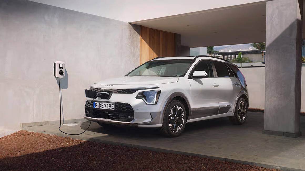 Renting Kia e-Niro SUV Automático Eléctrico Etiqueta 0 Renting Finders