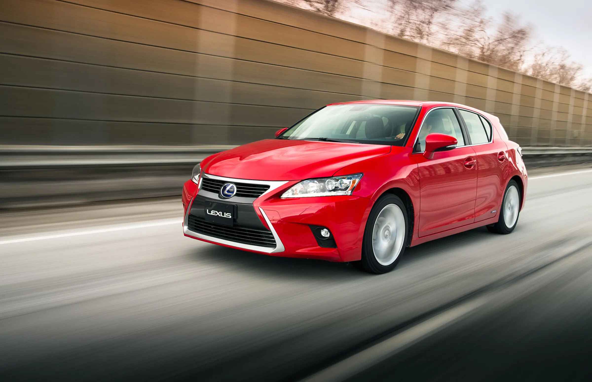Renting Lexus CT Compacto