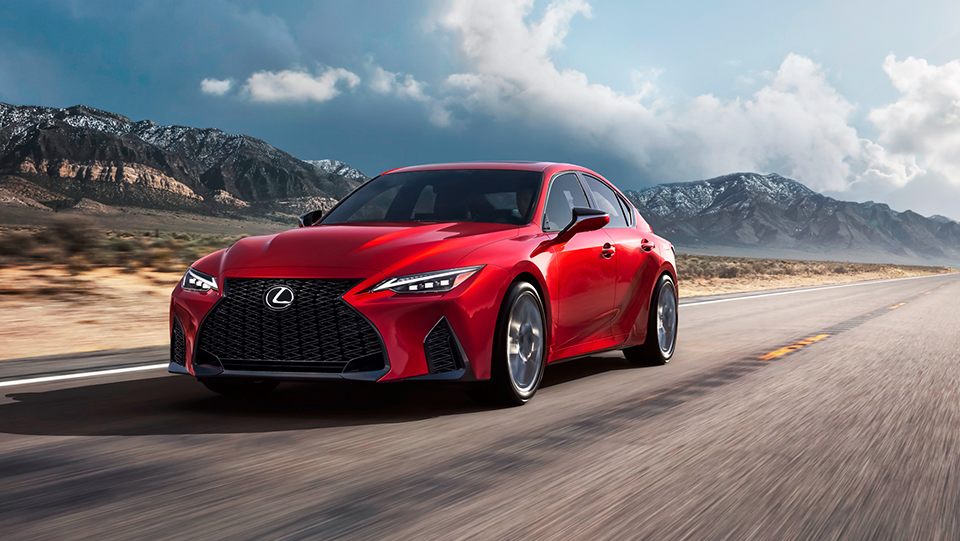 Renting Lexus IS Berlina