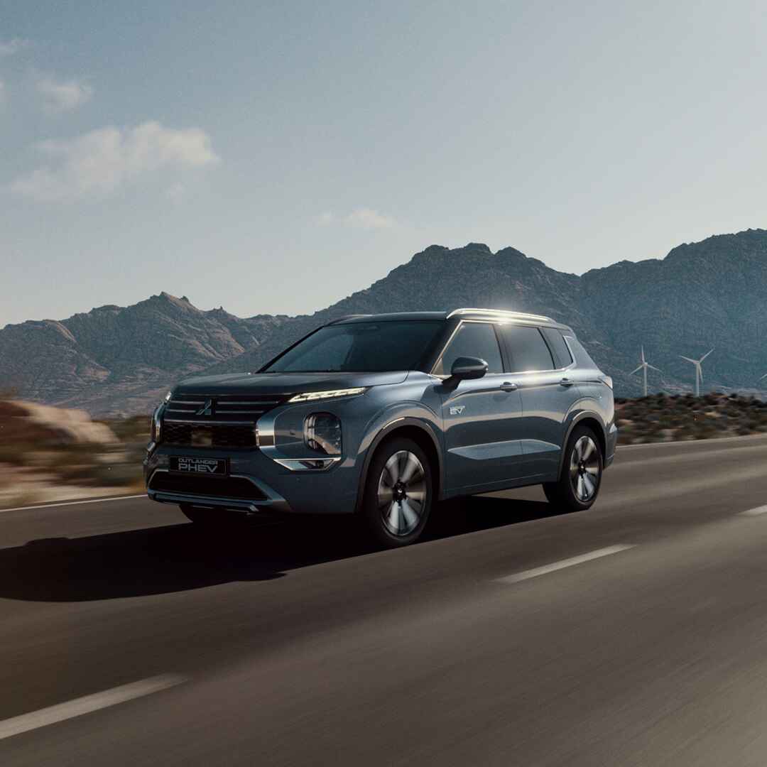 Renting Mitsubishi OUTLANDER PHEV Kaiteki 4WD Sin Entrada Renting Mitsubishi OUTLANDER PHEV Kaiteki 4WD Sin Entrada