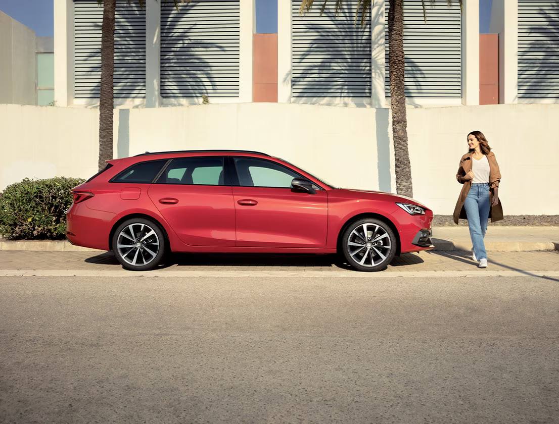Renting Seat LEON ST 2.0 TDI 85kW Style Go Sin Entrada