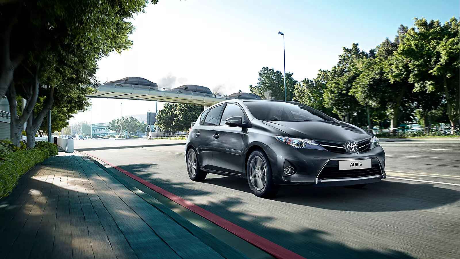 Renting Toyota Auris Compacto