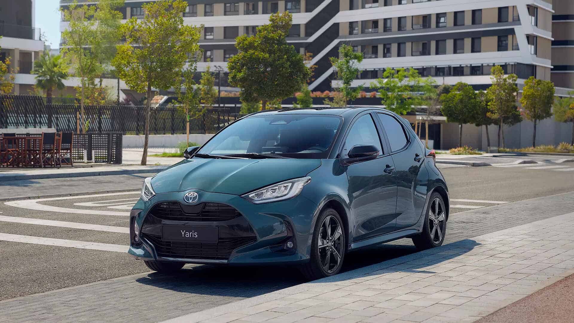 Renting Toyota Yaris 1.5 120H Active Tech Sin Entrada Renting Toyota Yaris 1.5 120H Active Tech Sin Entrada