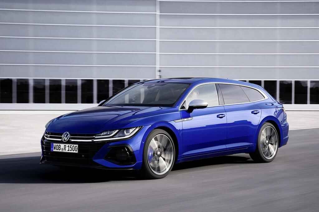 Renting Volkswagen Arteon Shooting Brake Monovolumen