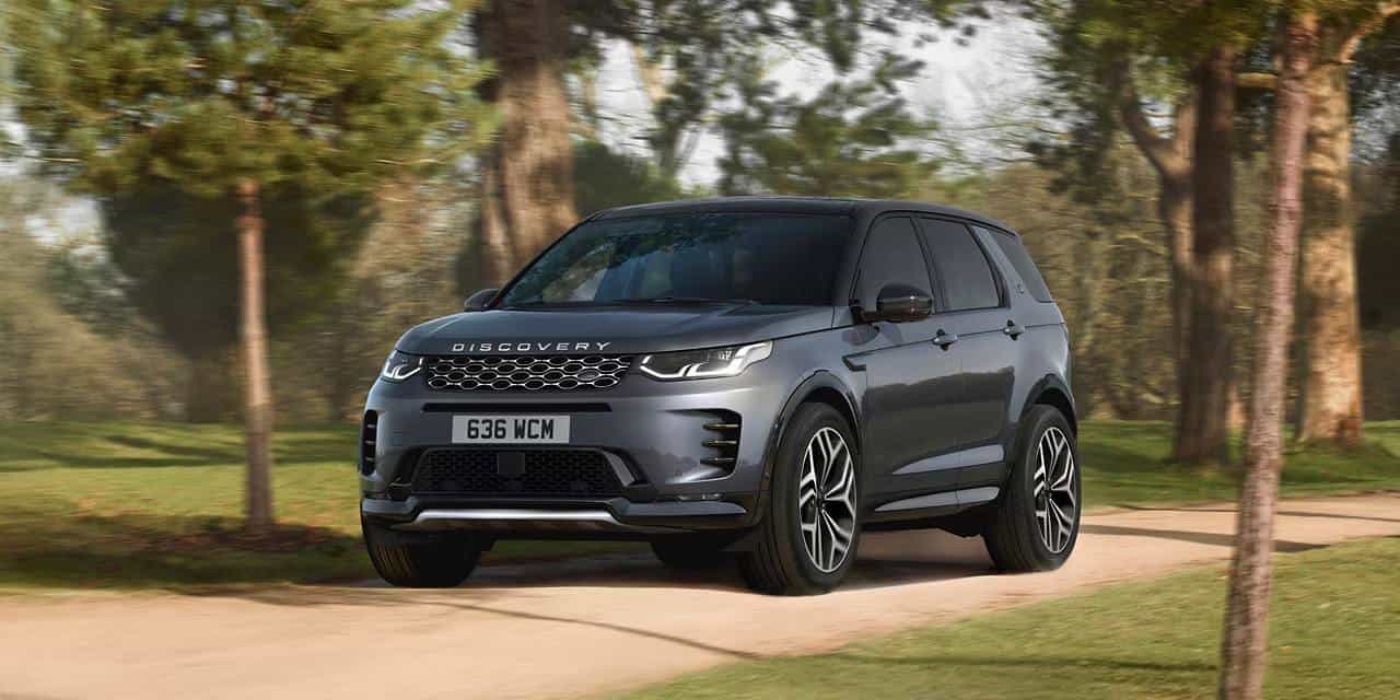 Renting Land Rover Discovery Sport SUV Premium