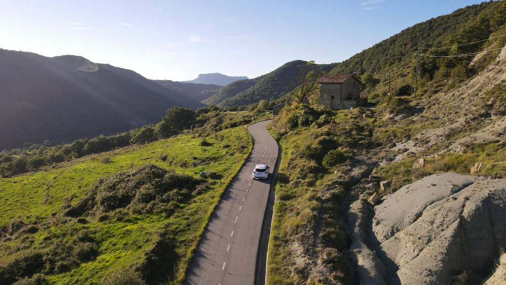 La mejor ruta en coche por León: naturaleza, historia y gastronomía