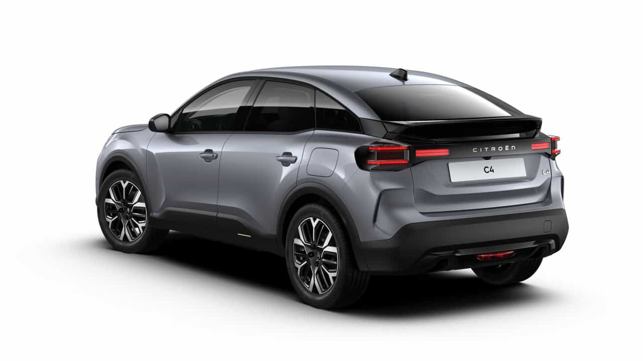 Renting New Citroën C4 Max Gris Mercury SUV