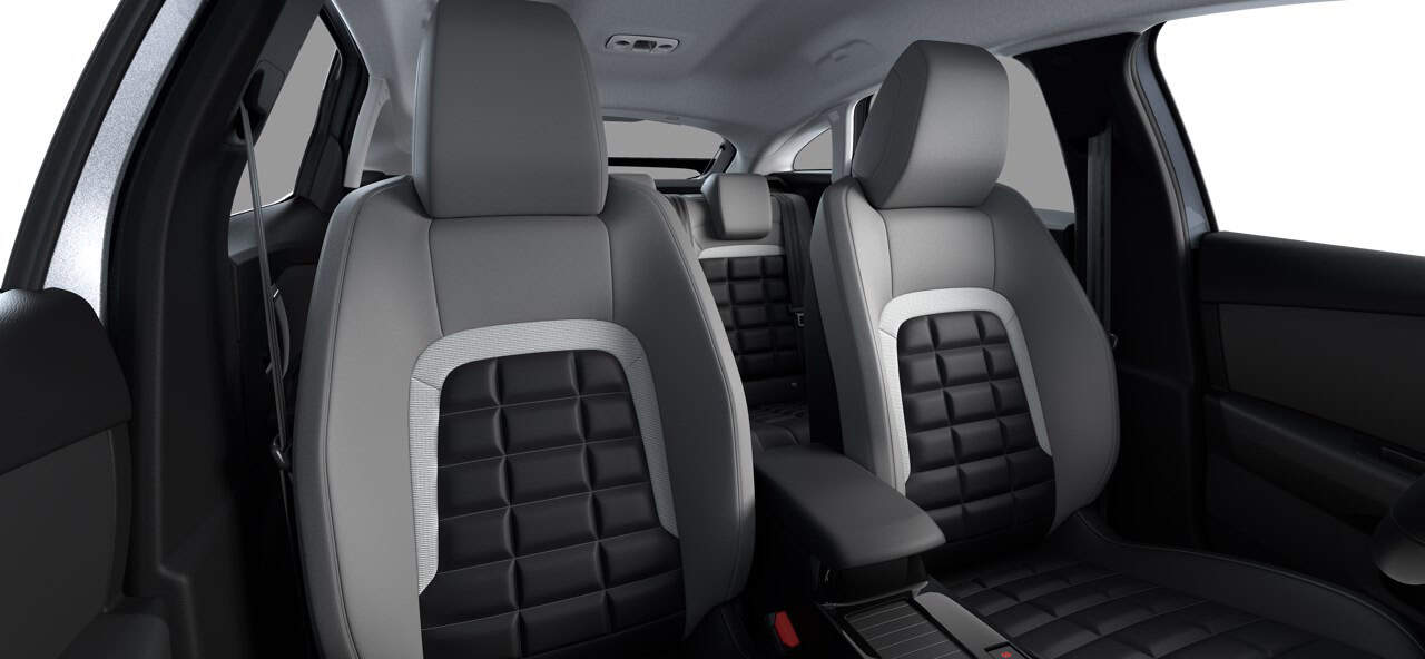 Renting New Citroën C4 Max Gris Mercury SUV Automático Asientos