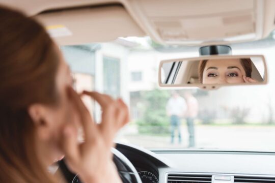 Lo mejor y lo peor de usar lentillas durante la conducción