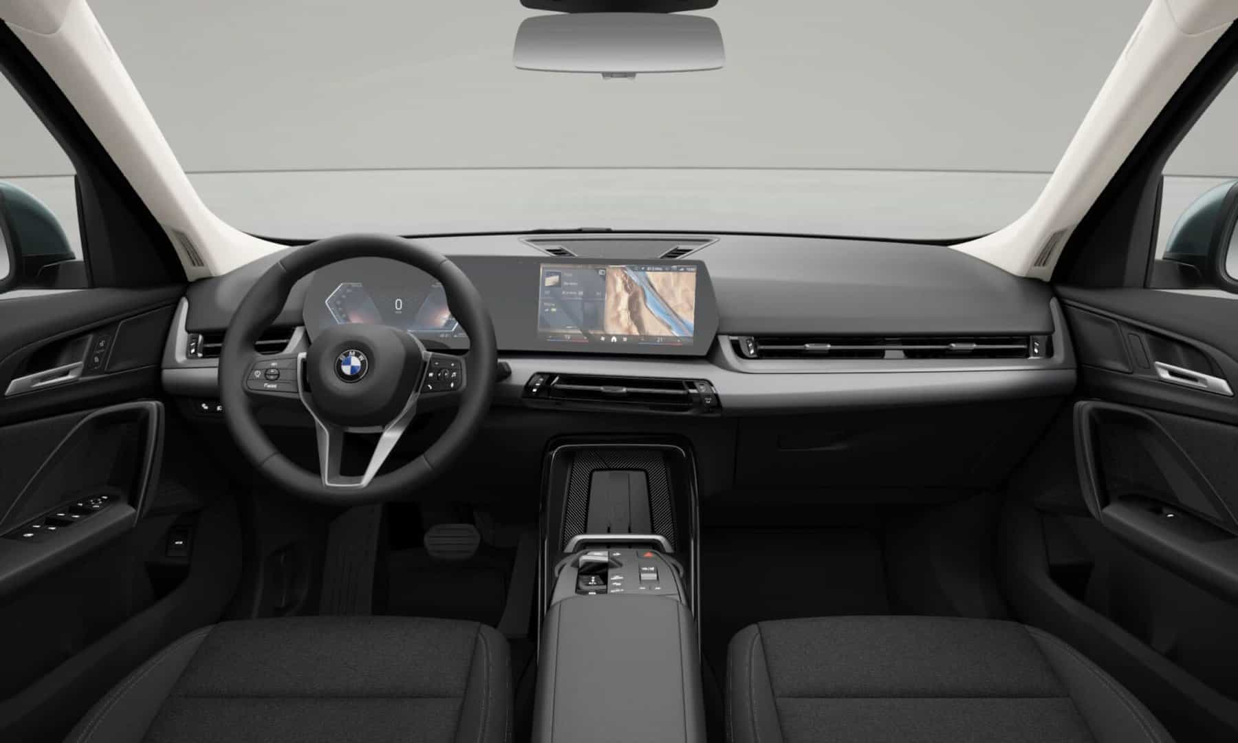 Renting New BMW X1 Premium Package SUV Automático Interior