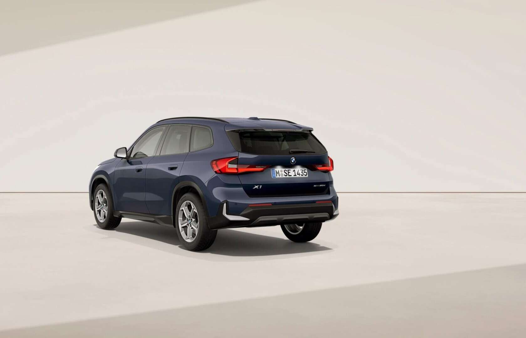 Renting New BMW X1 Night Dusk Blue SUV Micro Hibrido Diésel Automático Etiqueta ECO