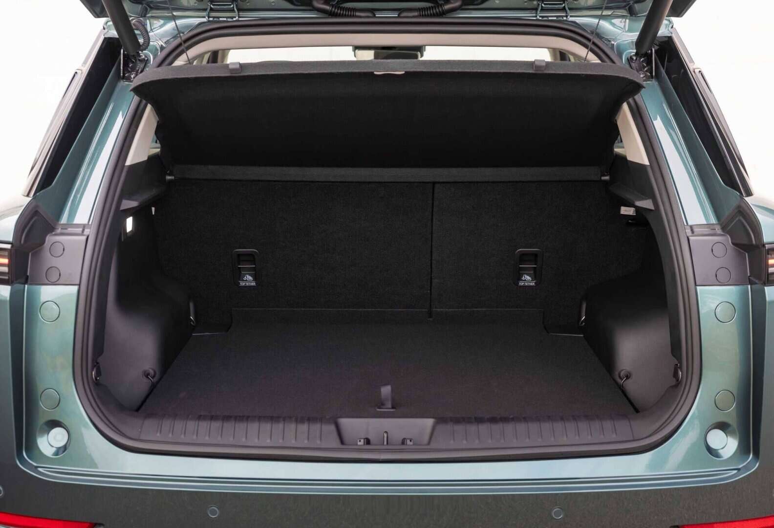Renting New Jaecoo 5 Exclusive SUV Automático 5 Plazas Maletero