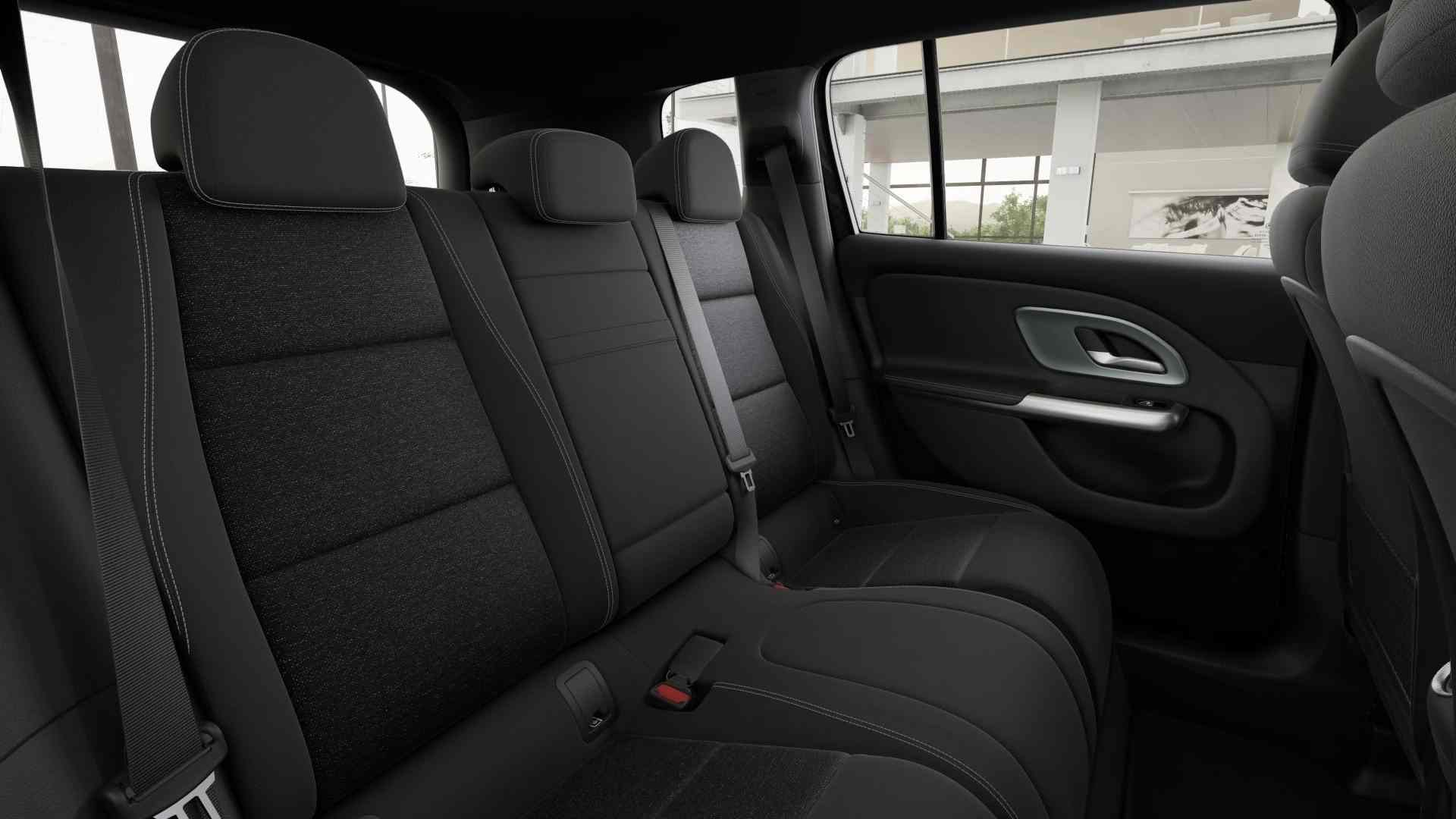 Renting New Mercedes Benz GLB EQ Negro Cosmos SUV Automático Eléctrico Etiqueta 0 5 Plazas Asientos