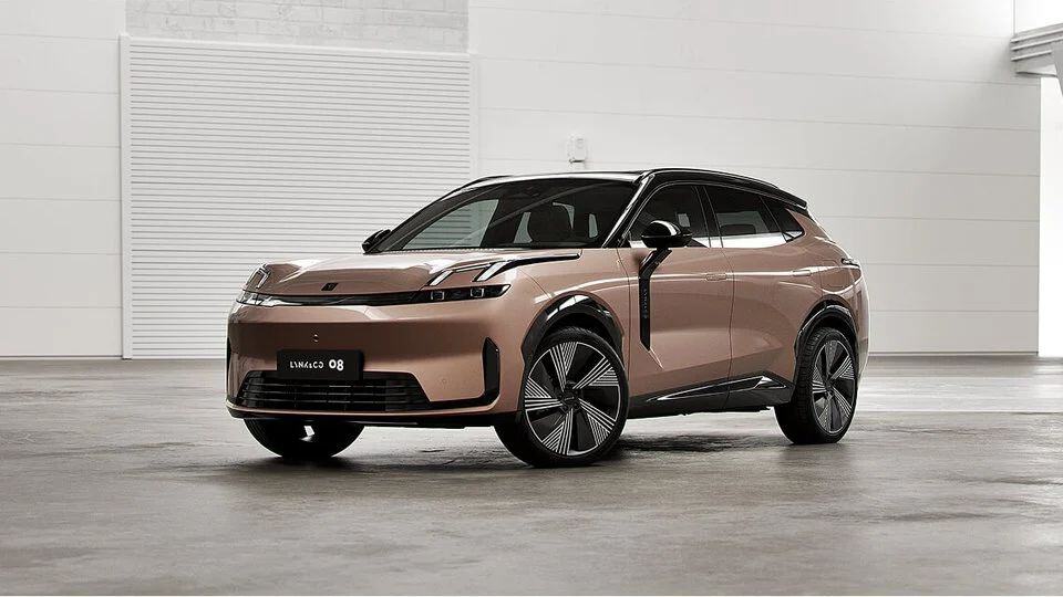 Renting Lynk & Co 08 1.5 PHEV Core Sin Entrada