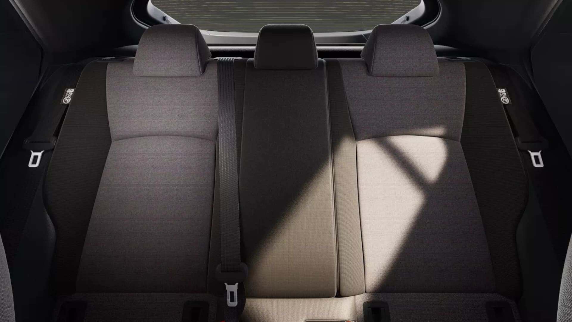 Renting New Toyota C-HR Hybrid Advance SUV Automático Etiqueta ECO Blanco Classic Asientos